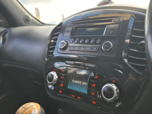 2011 Nissan Juke 1.6 Acenta SUV 5dr Petrol Manual Euro 5 (117 Ps) in Blue — image 4