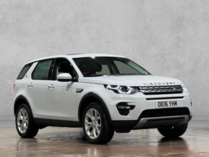 2016 Land Rover Discovery Sport 2.0 Td4 Hse Auto 4WD Euro 6 (s/s) 5dr in White — image 3