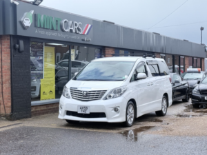 2010 Toyota Alphard