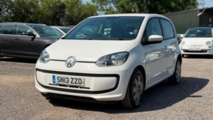 2013 Volkswagen Up! 1.0 Move Up! Euro 5 5dr in White — image 3