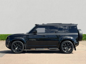 2022 Land Rover Defender 110 2.0 P300 S SUV 5dr Petrol Auto 4WD Euro 6 (s/s) (300 Ps) in Black — image 4