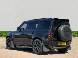 2022 Land Rover Defender 110 2.0 P300 S SUV 5dr Petrol Auto 4WD Euro 6 (s/s) (300 Ps) in Black — image 5