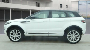 2014 Land Rover Range Rover Evoque 2.2 Sd4 Pure 4WD Euro 5 (s/s) 5dr in White — image 6