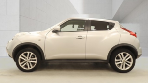 2010 Nissan Juke 1.6 Dig-T Tekna in Silver — image 6