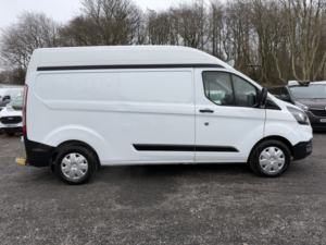 2018 Ford Transit Custom 2.0 340 Ecoblue in White — image 4