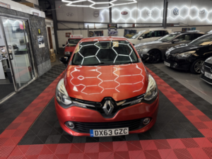 2013 Renault Clio 0.9 Tce Dynamique Medianav in Red — image 3