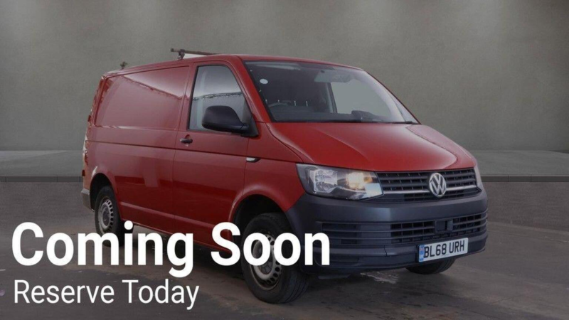 2019 Volkswagen Transporter 2.0 Tdi T26 Bluemotion Tech Startline Fwd Swb Euro 6 (s/s) 5dr in Red — image 1