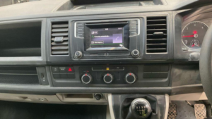 2019 Volkswagen Transporter 2.0 Tdi T26 Bluemotion Tech Startline Fwd Swb Euro 6 (s/s) 5dr in Red — image 4