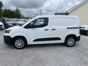2021 Peugeot Partner 1.5 Bluehdi 1000 Professional in White — image 5