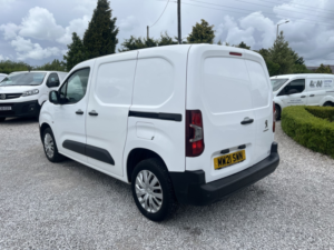 2021 Peugeot Partner 1.5 Bluehdi 1000 Professional in White — image 6