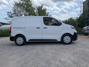 2021 Toyota Proace 1.5d Active Compact Panel Van Swb Euro 6 6dr in White — image 4