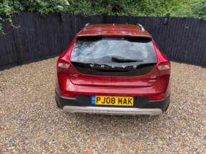 2015 Volvo V40 Cross Country 1.6 D2 Lux Nav Powershift Euro 5 (s/s) 5dr in Red — image 5