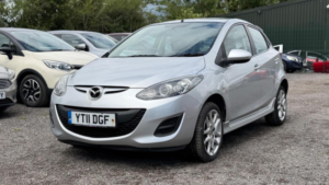 2011 Mazda Mazda2 1.3 Tamura Euro 5 5dr in Silver — image 4