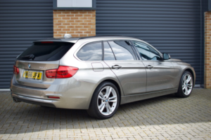 2016 BMW 3 Series 2.0 320d Xdrive Luxury Touring in Silver — image 2