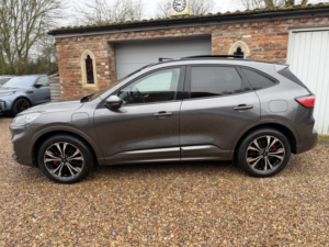 2022 Ford Kuga 2.5 Kuga St-Line X Edition 5 Door 2.5 Duratec PHEV 225ps Fwd CVT Automatic in Grey — image 4