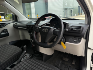 2012 Toyota Iq 1.0 Vvt-I Multidrive Euro 5 3dr in White — image 2