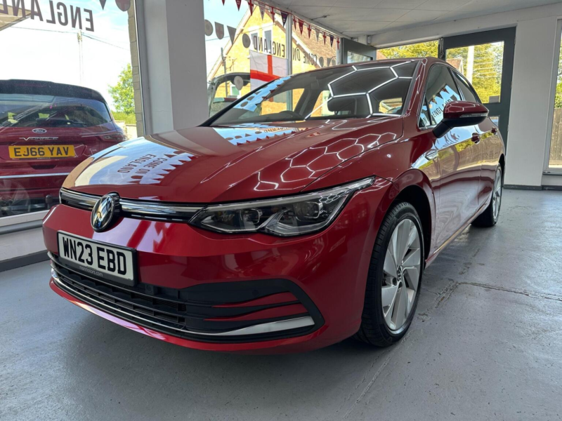 2023 Volkswagen Golf 2.0 Tdi Style DSG Euro 6 (s/s) 5dr in Red — image 1