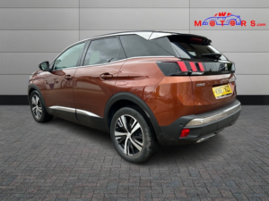 2018 Peugeot 3008 1.6 Bluehdi Gt Line in Bronze — image 5