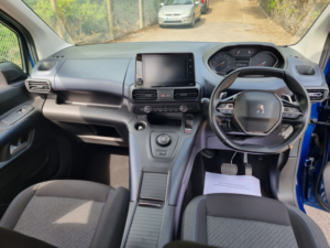 2020 Peugeot Rifter 1.5 Bluehdi Allure in Blue — image 2