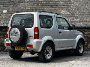 2003 Suzuki Jimny 1.3 Jimny Jlx Auto 4WD 3dr in Silver — image 4