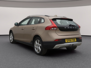 2016 Volvo V40 Cross Country 2.0 Lux D2 in Bronze — image 4