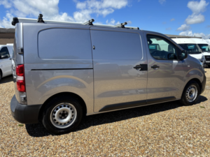 2022 Citroen Dispatch 1.5 Dispatch Enterprise Pro M Bluehdi 100 S&s 6-Speed Manual 1000 in Grey — image 3