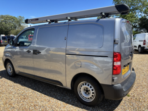 2022 Citroen Dispatch 1.5 Dispatch Enterprise Pro M Bluehdi 100 S&s 6-Speed Manual 1000 in Grey — image 5