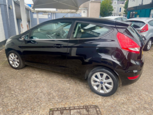2010 Ford Fiesta 1.3 Zetec in Black — image 4