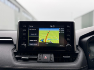 2022 Toyota Rav4 2.5 Vvt-H Design CVT Euro 6 (s/s) 5dr in White — image 3