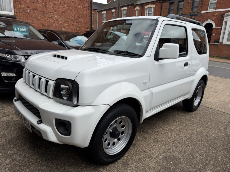 2014 Suzuki Jimny 1.3 Vvt Sz3 in White — image 1