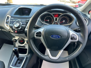 2011 Ford Fiesta 1.4 Titanium 5dr in Silver — image 6