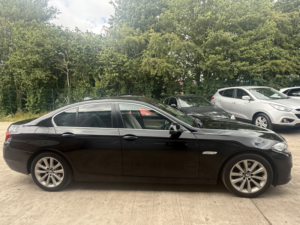 2015 BMW 5 Series 2.0 520d Se Saloon in Black — image 5