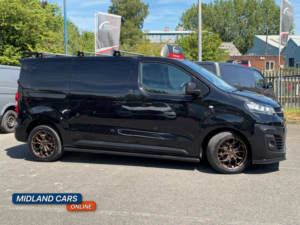 2023 Vauxhall Vivaro 1.5 Vivaro Prime 1.5d 100 M6 S/s L1h1 2900 Panel Van in Black — image 6