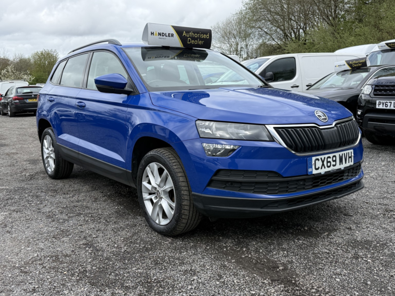2019 Skoda Karoq 1.6 Tdi Se Technology in Blue — image 1