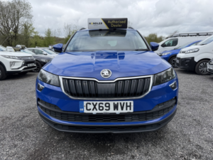 2019 Skoda Karoq 1.6 Tdi Se Technology in Blue — image 2