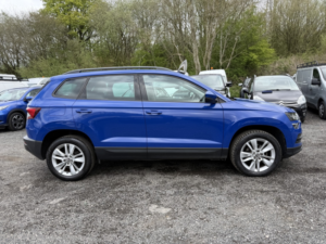 2019 Skoda Karoq 1.6 Tdi Se Technology in Blue — image 4