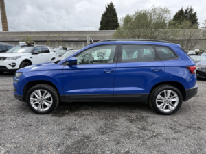 2019 Skoda Karoq 1.6 Tdi Se Technology in Blue — image 5