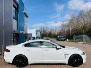 2012 Jaguar Xf 3.0 D V6 Portfolio in White — image 6