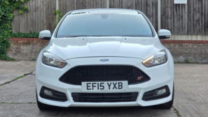 2015 Ford Focus 2.0t Ecoboost St-2 Euro 6 (s/s) 5dr in White — image 2