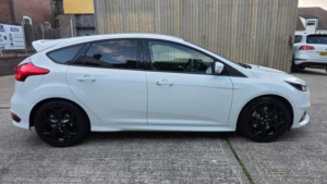 2015 Ford Focus 2.0t Ecoboost St-2 Euro 6 (s/s) 5dr in White — image 4