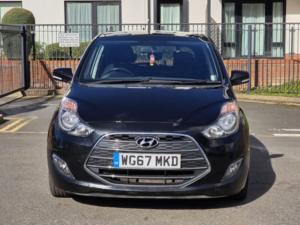 2017 Hyundai Ix20 1.4 Blue Drive Premium Nav Hatchback 5dr Petrol Manual Euro 6 (s/s) (90 Ps) in Black — image 2
