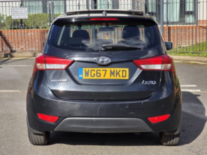 2017 Hyundai Ix20 1.4 Blue Drive Premium Nav Hatchback 5dr Petrol Manual Euro 6 (s/s) (90 Ps) in Black — image 5