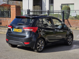 2017 Hyundai Ix20 1.4 Blue Drive Premium Nav Hatchback 5dr Petrol Manual Euro 6 (s/s) (90 Ps) in Black — image 6