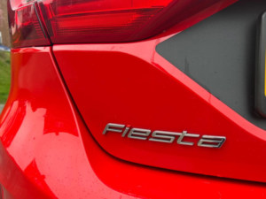2018 Ford Fiesta 1.0t Ecoboost Active 1 Auto Euro 6 (s/s) 5dr in Red — image 4