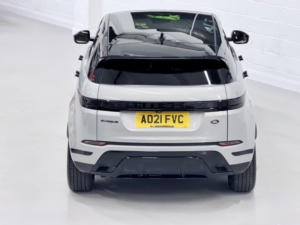 2021 Land Rover Range Rover Evoque 2.0 D200 Mhev R-Dynamic Se in Silver — image 3
