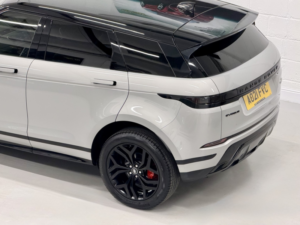 2021 Land Rover Range Rover Evoque 2.0 D200 Mhev R-Dynamic Se in Silver — image 6