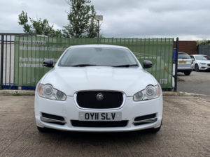 2011 Jaguar Xf 3.0 D S V6 Premium Luxury in White — image 2