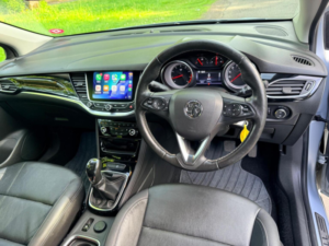 2018 Vauxhall Astra 1.4i Turbo Elite Nav Euro 6 5dr in Silver — image 4
