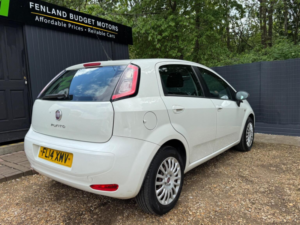 2014 Fiat Punto 1.2 Pop Euro 6 5dr in White — image 6