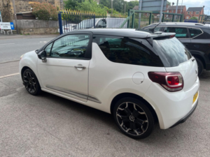 2013 Citroen Ds3 1.6 E-Hdi Airdream Dstyle Plus Euro 5 (s/s) 3dr in White — image 6